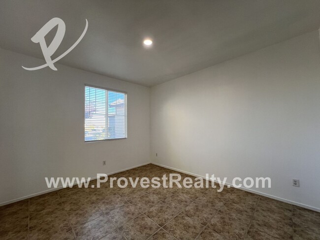 Foto del edificio - 4 Bed, 2 Bath Victorville Home!!!