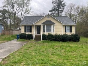 Building Photo - 2312 Faucette Ave