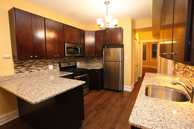 Foto del edificio - 1324 N Bosworth Ave