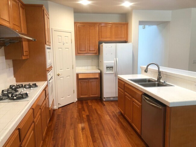 Building Photo - 2306 Campbell Cir