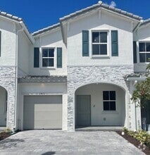 Building Photo - 2613 SE 11th Ct