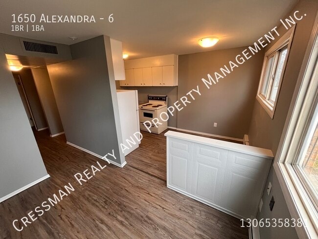 Photo du bâtiment - 1 Bed 1 bath APARTMENT located in Regina, ...
