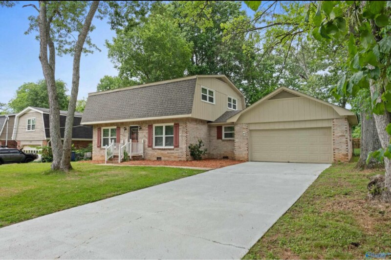 Foto principal - 2519 Excalibur Dr SE