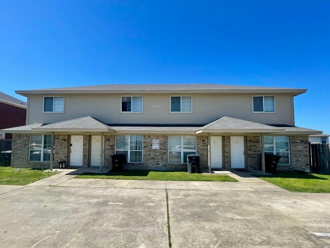 Building Photo - 4409 Abigail Dr
