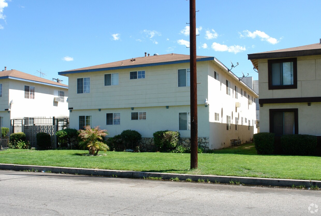 Building Photo - 7332 Vista Del Monte Ave
