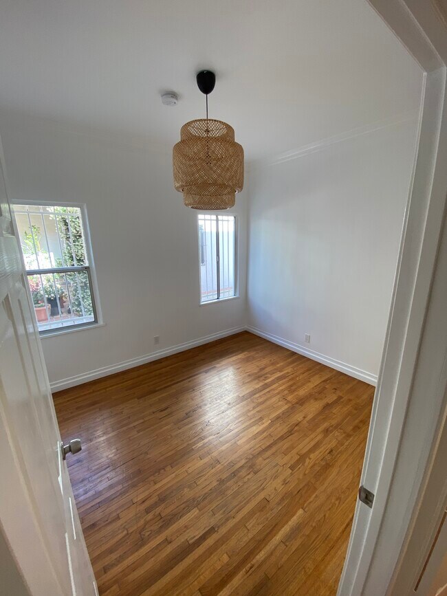 Foto del edificio - 6519 Orange St