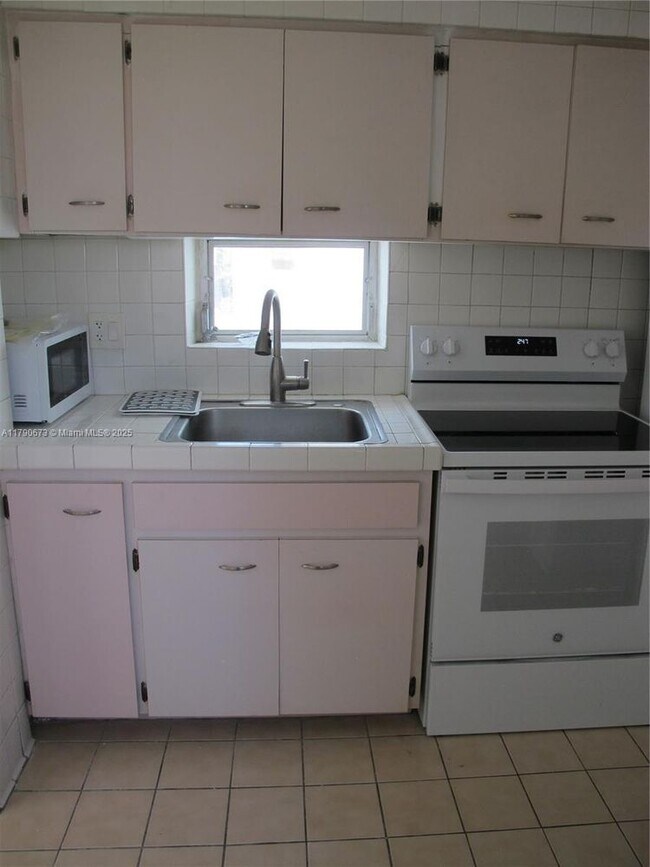 Foto del edificio - 926 SW 10th Ave