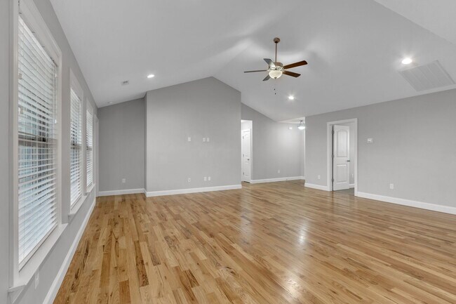 Building Photo - 157 Deyoung Meadows Dr