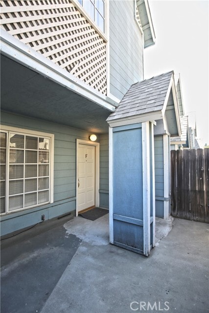 Building Photo - 1211 Huntington Dr