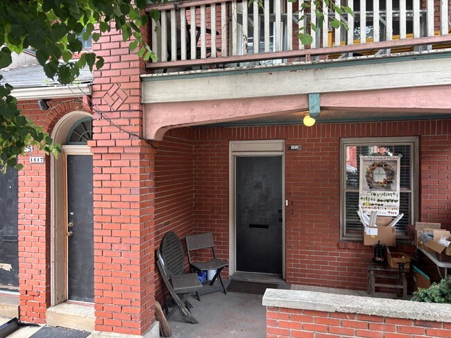 Front porch - 1619 Buena Vista St