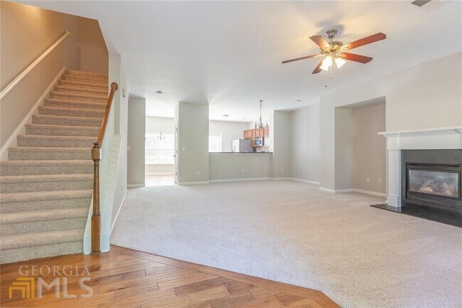 Foto del edificio - 860 Riverdance Dr