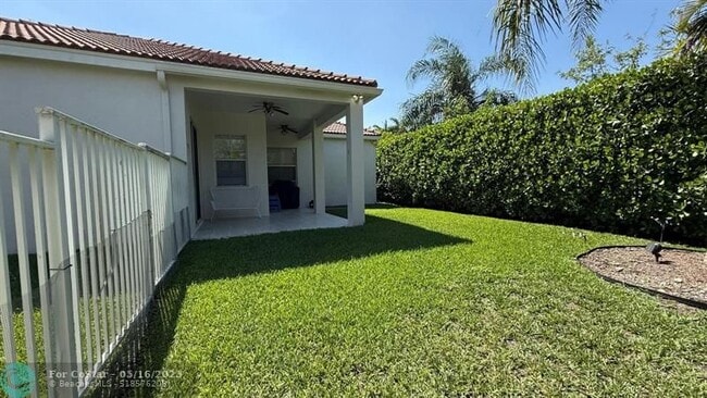 Building Photo - 522 Live Oak Ln