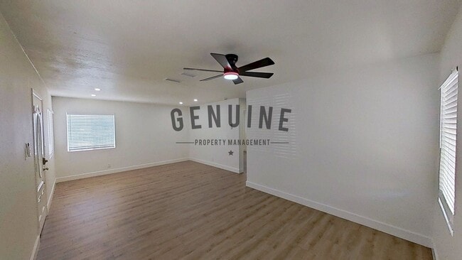 Building Photo - Upgraded 4Bd 2Ba Home