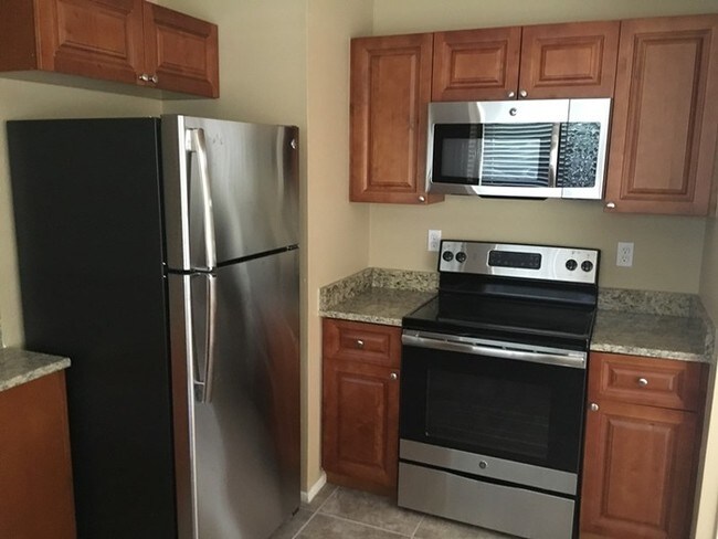 Building Photo - 3685 Avanti Cir