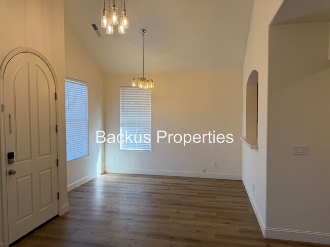 Foto del edificio - Beautiful 3 bedroom home in Greenfield