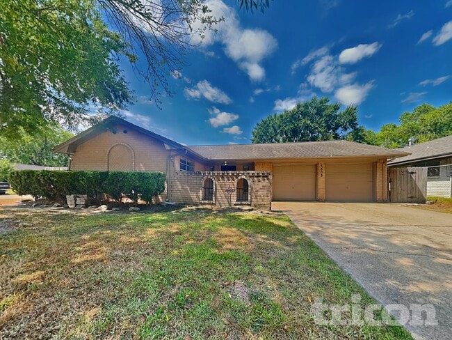 Building Photo - 5503 Jumada Cir