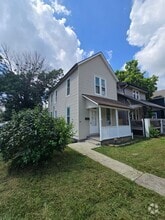 Building Photo - 611 Stanley Ave