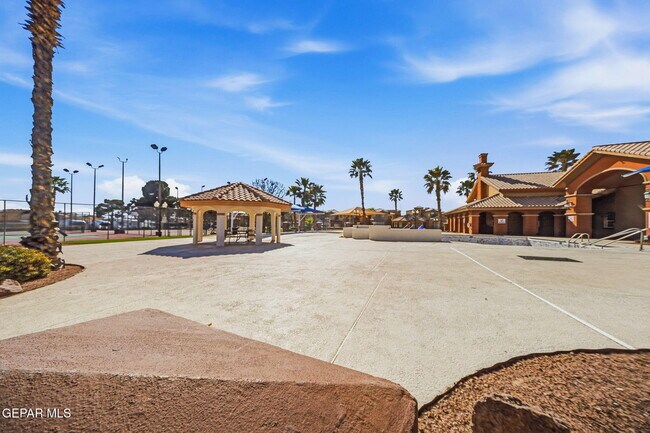 Foto del edificio - 3645 Almond Beach Dr