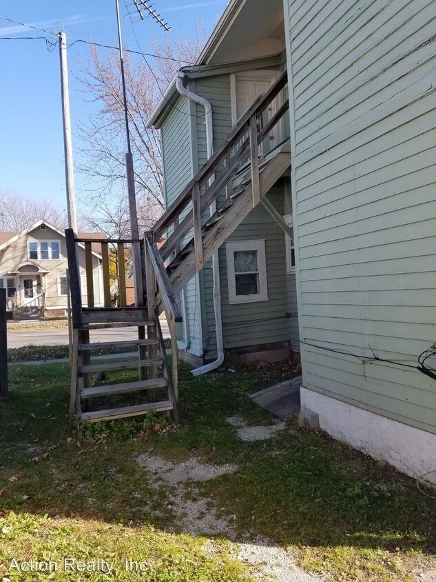 Primary Photo - 1436 5th Ave N