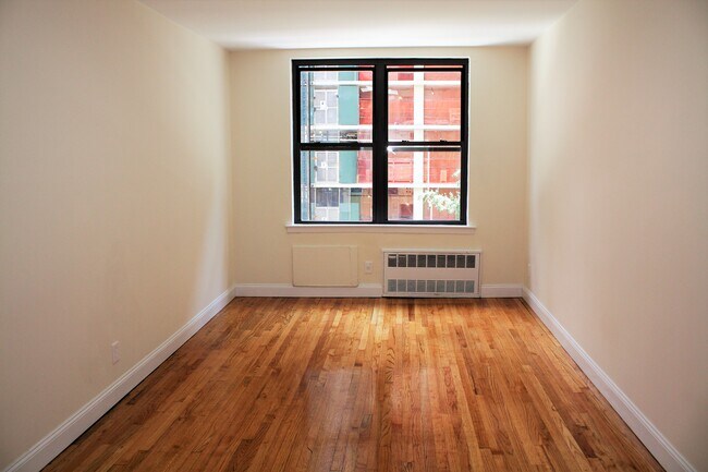 Building Photo - 763 2nd Ave