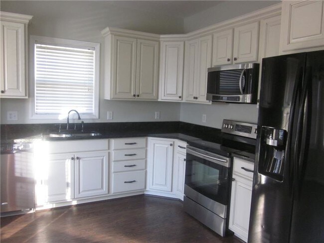 Foto del edificio - 101 Misty Groves Cir