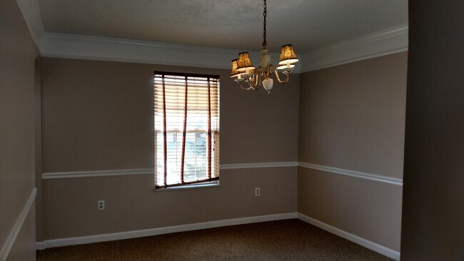 Building Photo - Moon Township - Shelborne Division