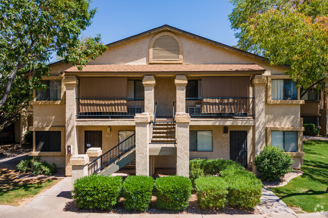 Building Photo - Orchard Mesa