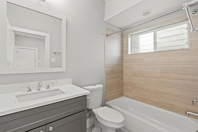 Foto del edificio - 2627 Hutchins St