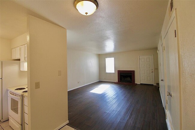 Building Photo - 2336 Heatherfield Ln
