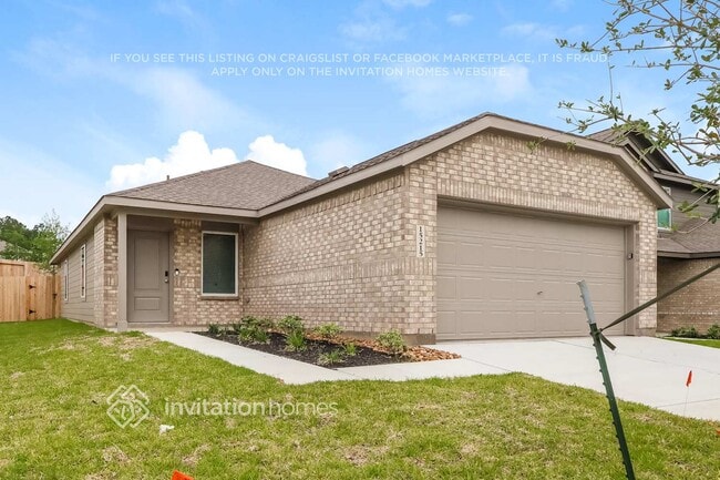 Building Photo - 15215 Abella Dr
