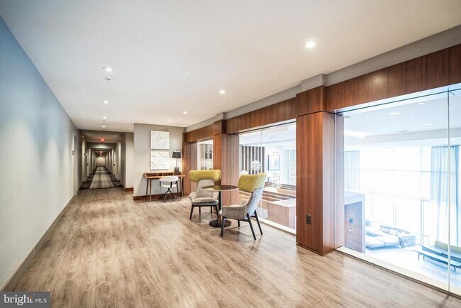 Foto del edificio - 145 Riverhaven Dr