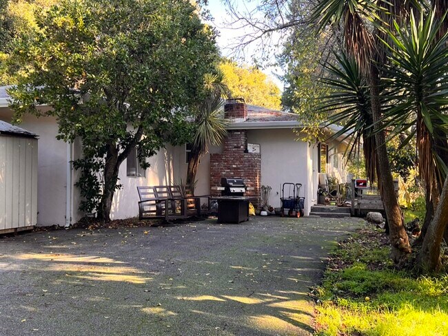 Foto del edificio - 500 Hudson Ln