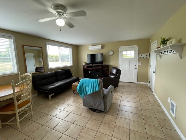 View from other side of the living room - 183 W Anderson Rd