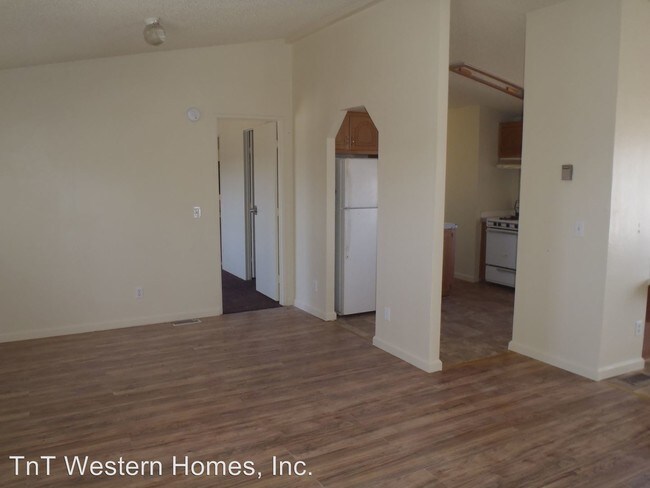 Building Photo - 415 W Ridgecrest Blvd