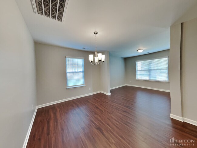 Building Photo - 1686 Pinnacle Oaks Drive Rural Hall NC