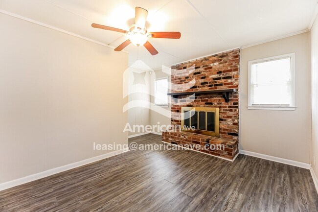 Foto del edificio - 517 Wildwood Dr