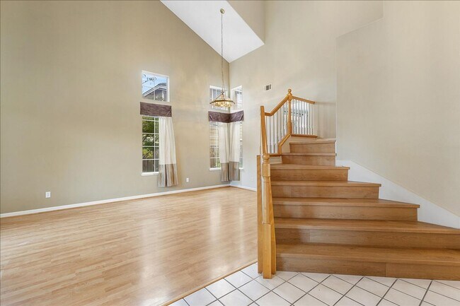 Photo - 16 Smith Ct House