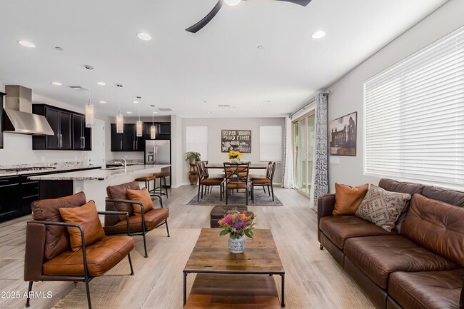 Foto del edificio - 1694 S Follett Way