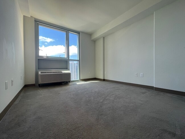 Building Photo - 988 Halekauwila St