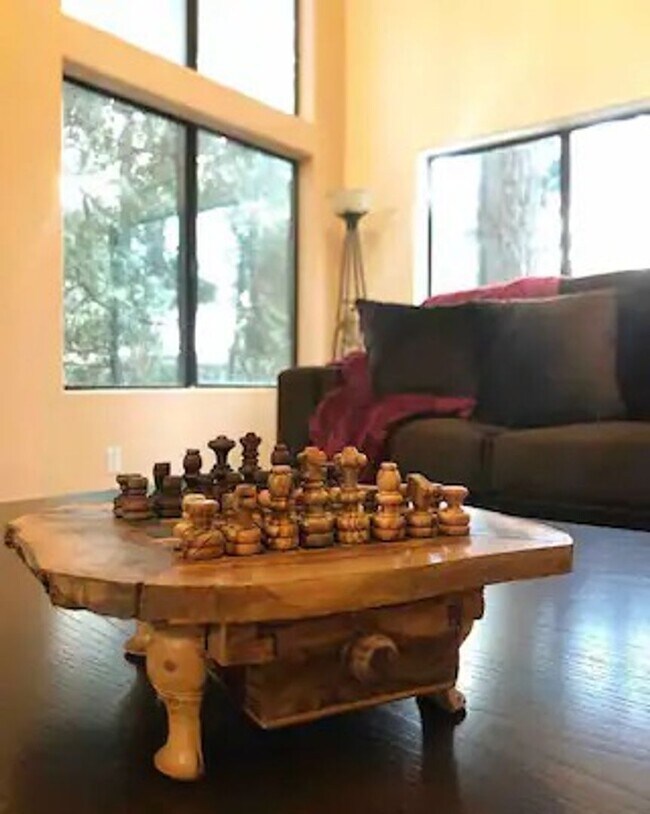 Building Photo - Great Contemporary Lake View Home above Burnt Mill Beach Club