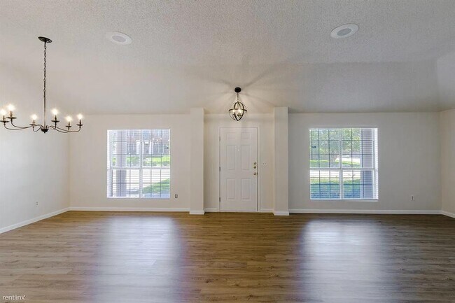 Foto del edificio - 6707 Carisbrooke Ln