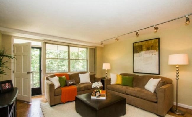 Photo - 2030 N Adams St Apartment