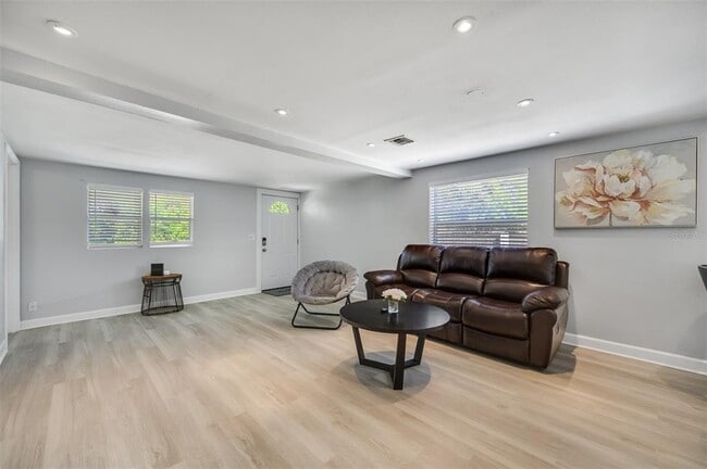 Foto del edificio - 1601 Palm Way