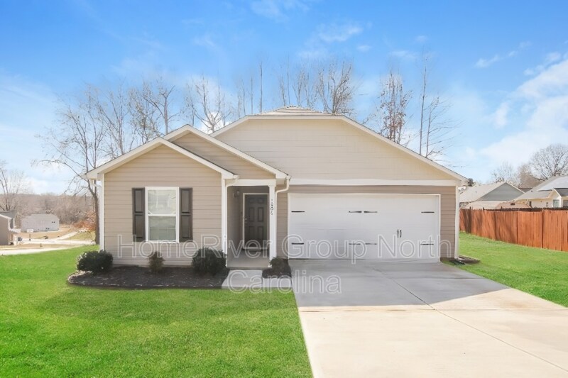 1804 Woodbridge Dr, Salisbury, NC 28146 House Rental in Salisbury, NC