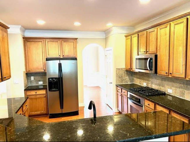 Building Photo - 2147 Yancey Ln NE