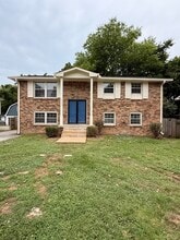 Building Photo - 4923 Barella Dr