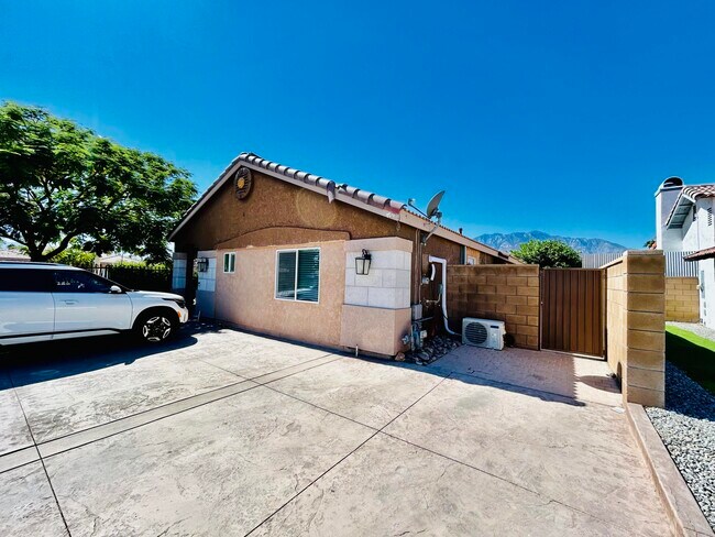 Building Photo - 29895 Avenida Maravilla