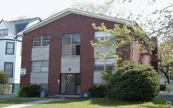 Building Photo - 177 S Burnett St