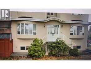 Building Photo - 8XX W 60th Ave