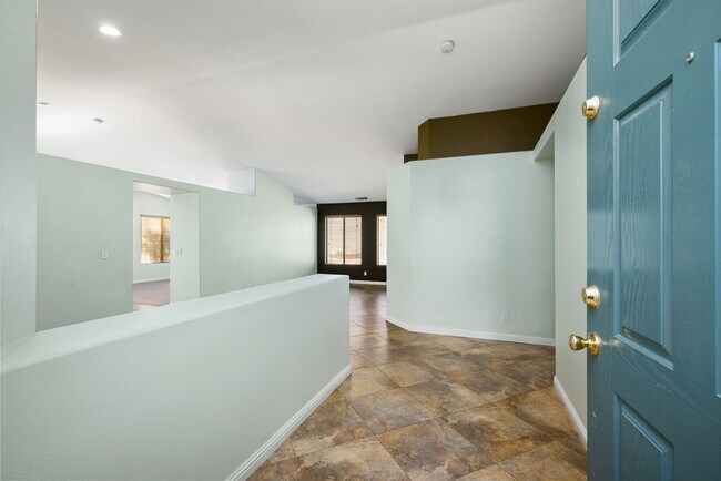Building Photo - 79783 Independence Way